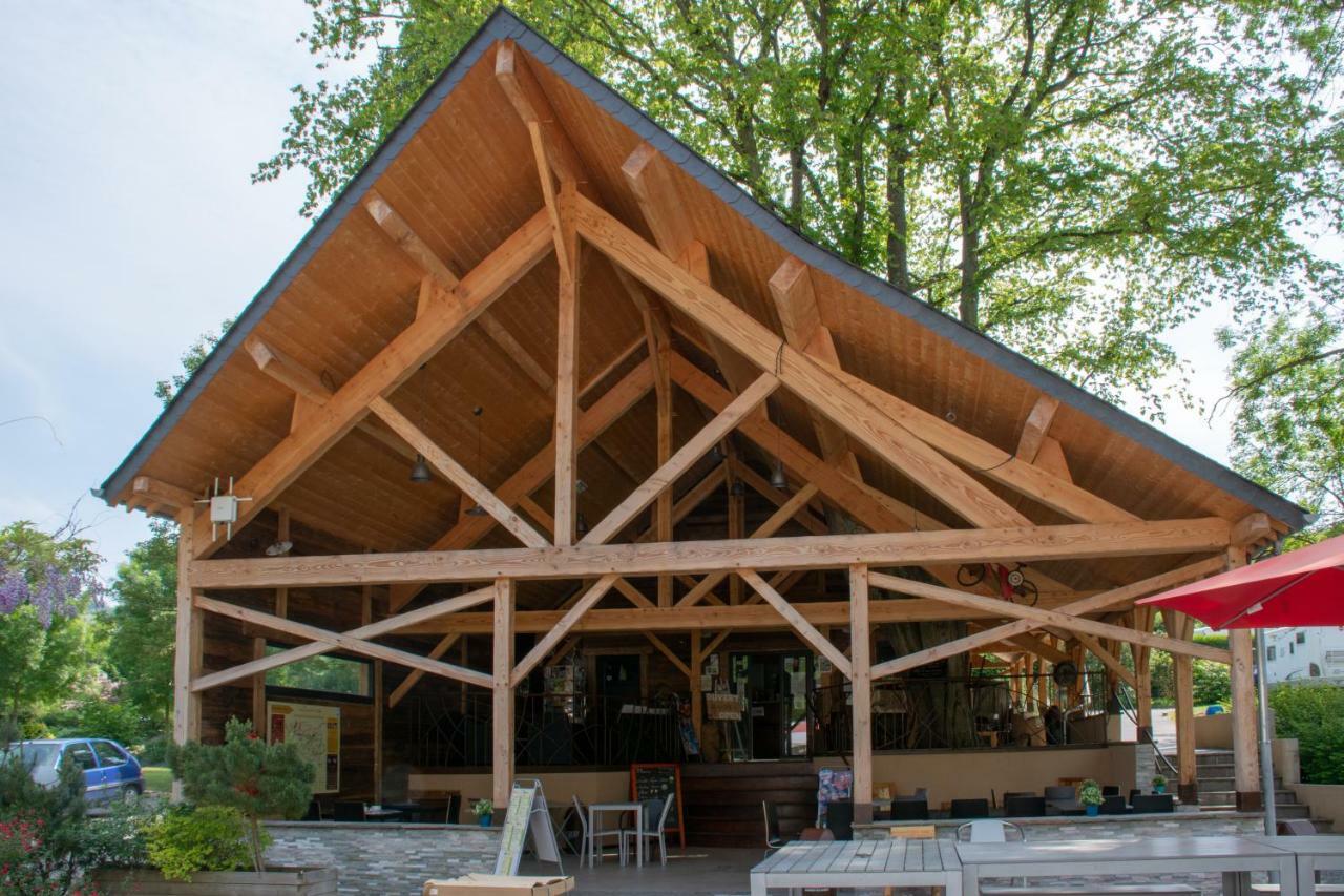 Camping Des Rochers Des Parcs Hotel Clecy Bagian luar foto